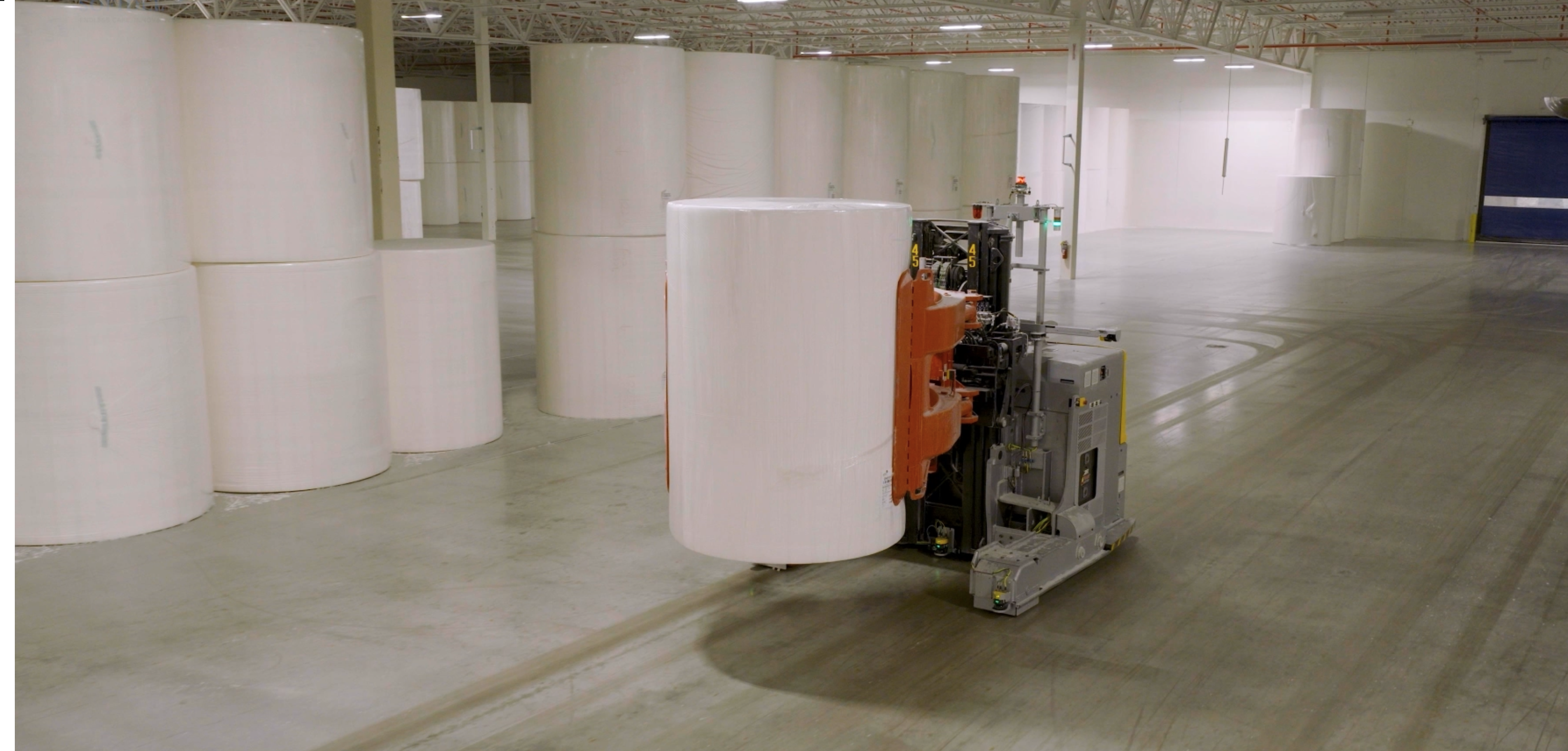 LGV di E80 Group nel magazzino jumbo roll (Ohio) -E80 Group LGVs in Jumbo Rolls Warehouse (Ohio)