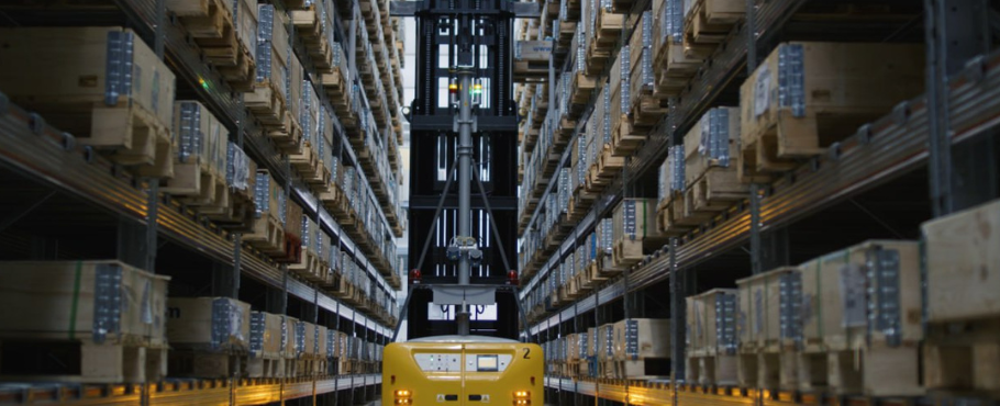 Quali sono i vantaggi dell’integrazione tra soluzioni di stoccaggio e LGV?